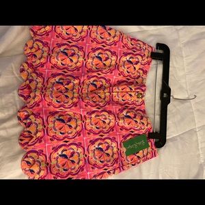 Lilly Pullitzer shorts size 6